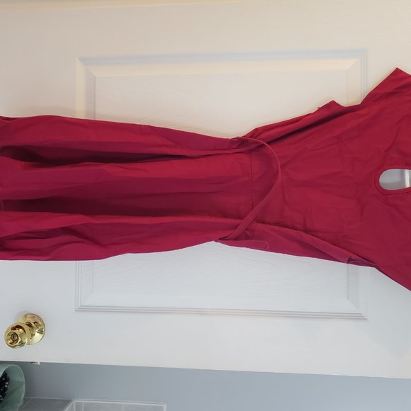 Rikkis Raspberry Cap-Sleeve Dress - Picture 2 of 2